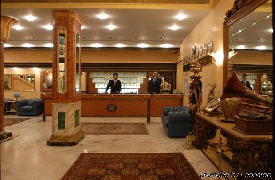 Ih Hotels Milano Puccini Интериор снимка